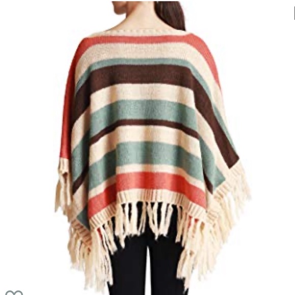 Batwing sweater poncho - Picture 2 of 6